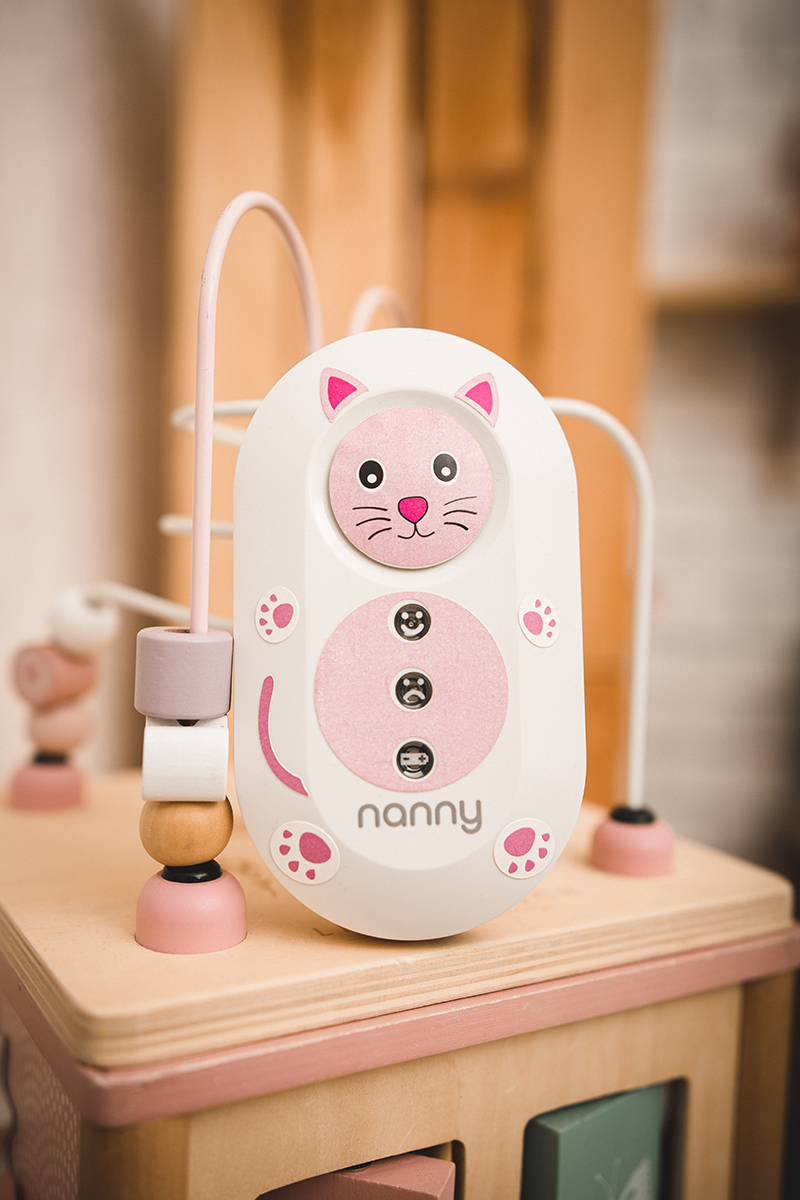 unità di controllo Nanny con decorazione adesiva rosa